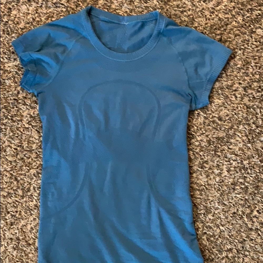 Lululemon top